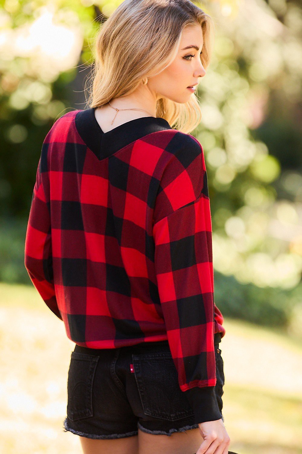 V Neck Long Sleeve Gingham Knit Top