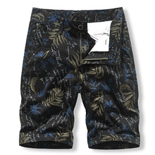 Load image into Gallery viewer, Men's Camouflage Capri Shorts
