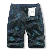 Load image into Gallery viewer, Men's Camouflage Capri Shorts

